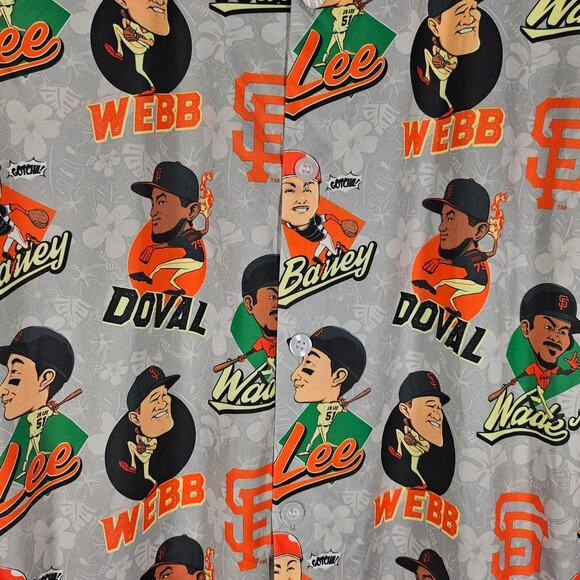 GIANTS MLB MEN'S SHORT-SLEEVE BUTTON-UP TEAM SHIRT SIZE MEDIUM - Picture 3 of 8